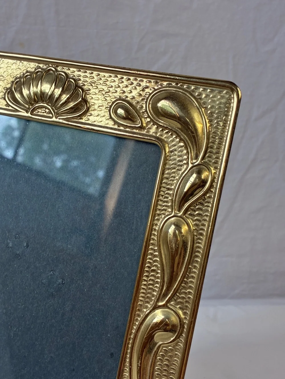 Vintage Gold Tone Decorative pressed metal Photo Frame